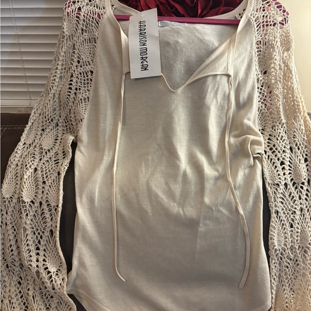 Elegant Silk/Pashmina Cream Needlepoint Sleeve Blouse